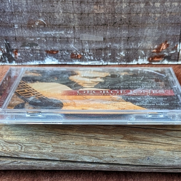 2004 New Sealed In Plastic George Jones "How Beautiful Heaven Must Be" 3/$10 - Picture 4 of 8